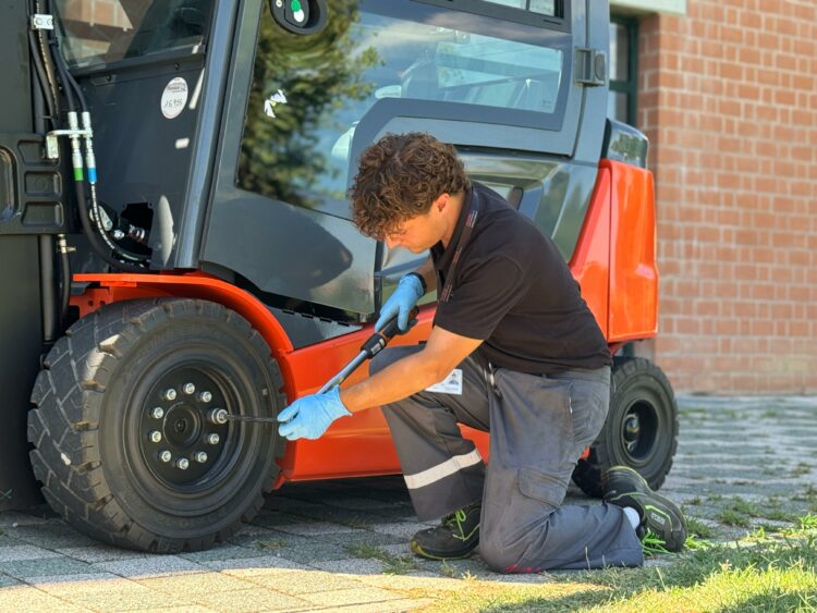 Manutenzione e assistenza muletti e carrelli elevatori