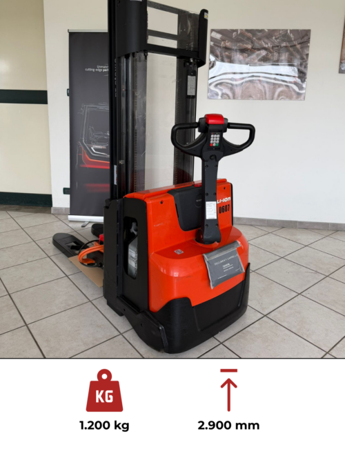 Transpallet elevatore usato elettrico Modena litio